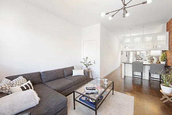 Rented by Charney Real Estate LLC | media 17