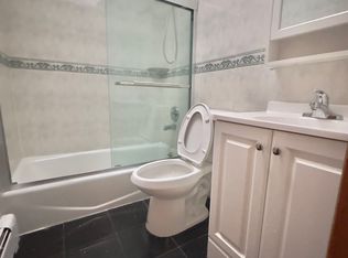 4112 158th St APT 3, Flushing, NY 11358