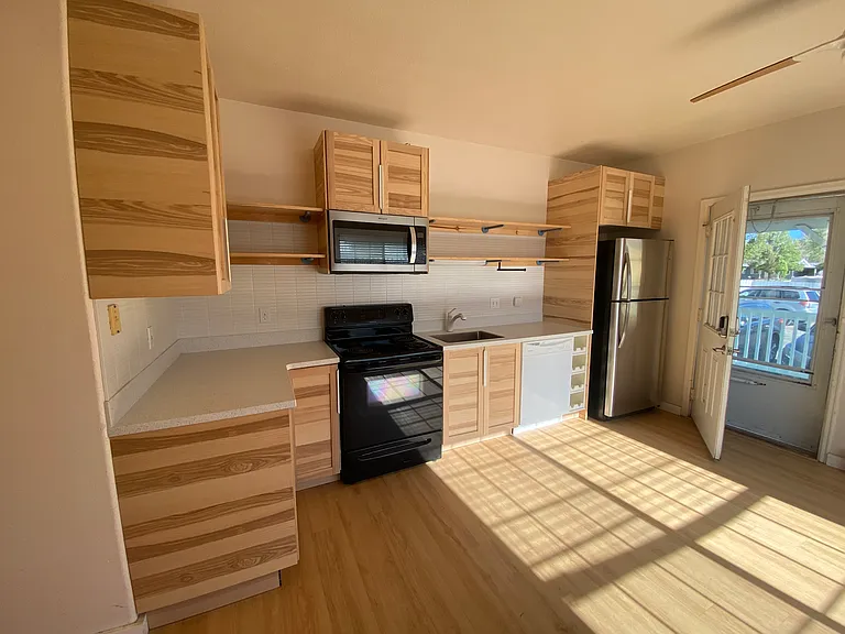 2507 Orchard Ave — Photo 16