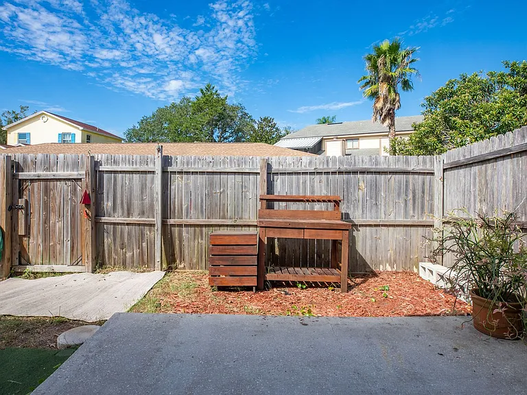 2548 Americas Cup Cir E — Photo 18