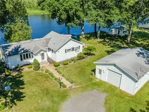 75 Shady Elm Dr, Phoenix, NY 13135