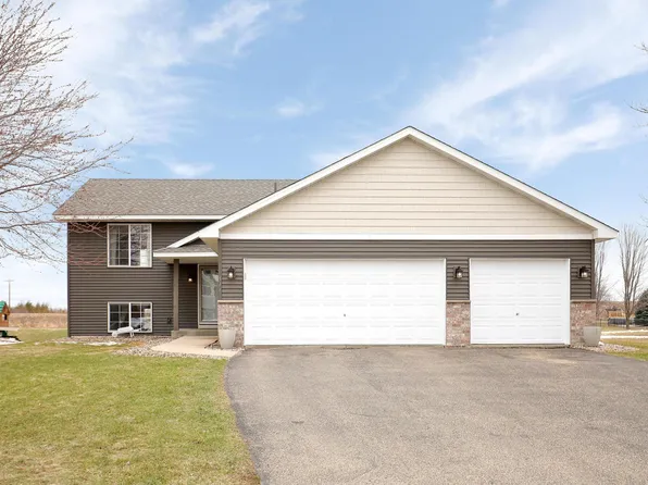 516 Elm St NE, Lonsdale, MN 55046