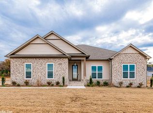 2605 Lilac Dr, Conway, AR 72034