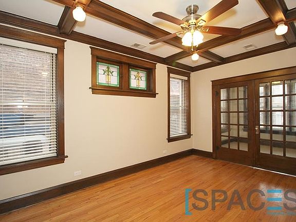 3rd image of 2435 W Ainslie St APT 1
