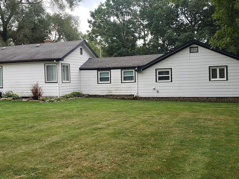 1st image of 10907 W Morgan Ave #10909