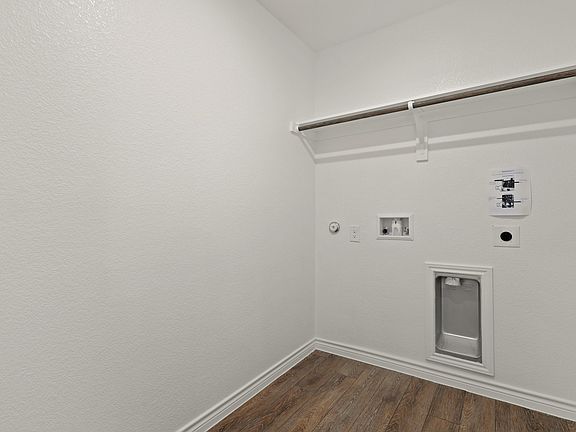 7th image of this home