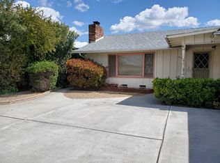 632 S Carmalita St, Hemet, CA 92543