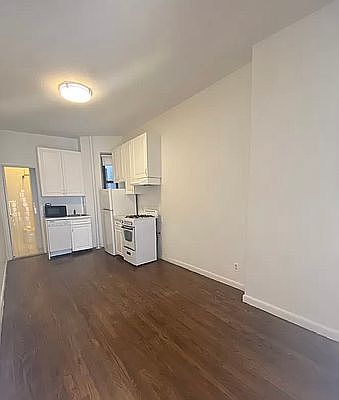 4th image of 507 E 81st St APT 13