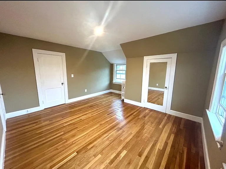 555 Lloyd Ave — Photo 16