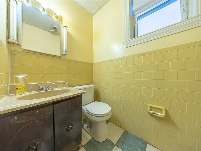 31 Seattle St #1 — Photo 16