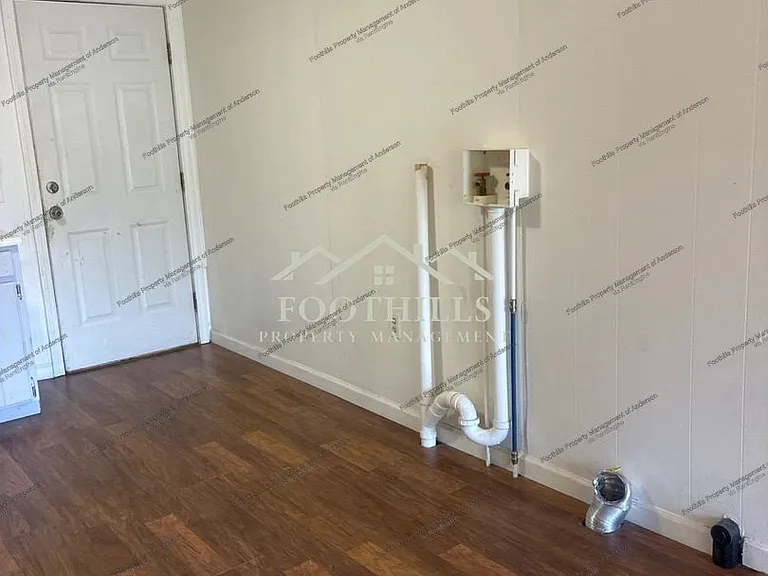 202 Kennemore St #8 — Photo 8