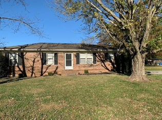 603 Pineridge Dr, Hopkinsville, KY 42240