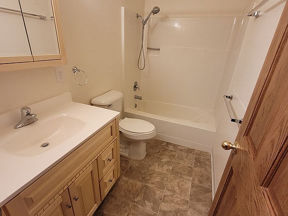 5th image of 6711 Hollister Cir #6717