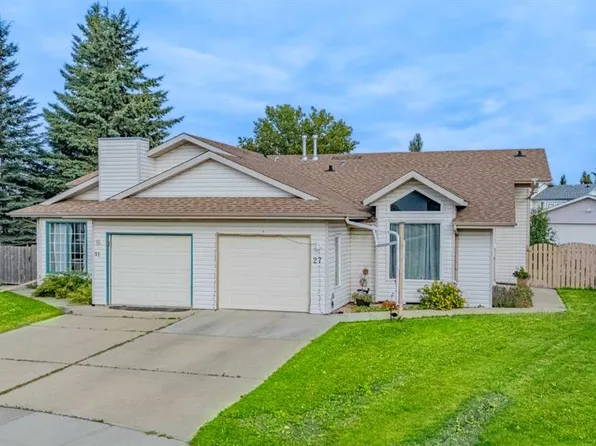 27 N Escott Close, Red Deer, AB T4R 2J9