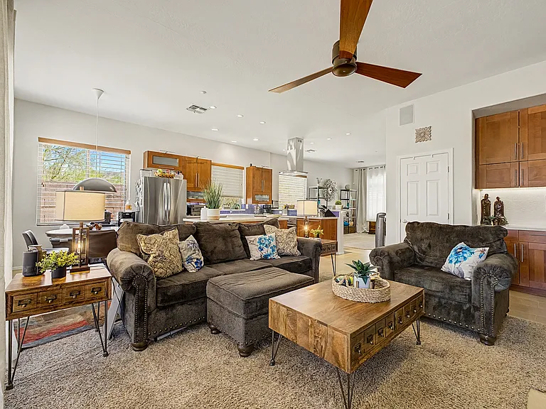 10490 E Acoma Dr — Photo 11