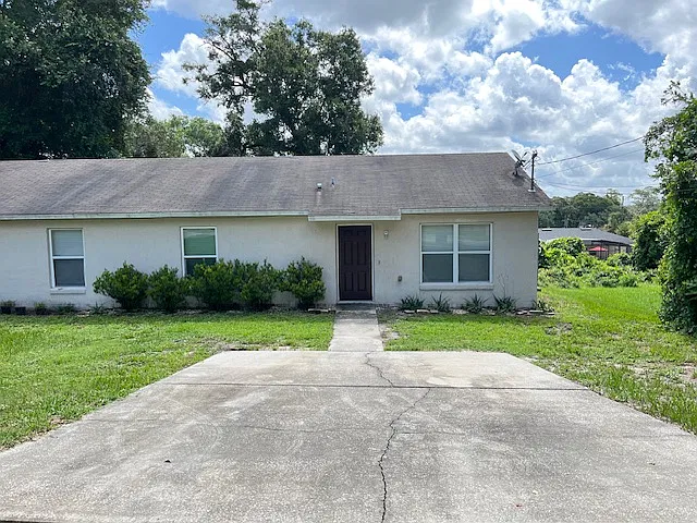 2/2 half duplex DeLand, $1,450/month! — Photo 2