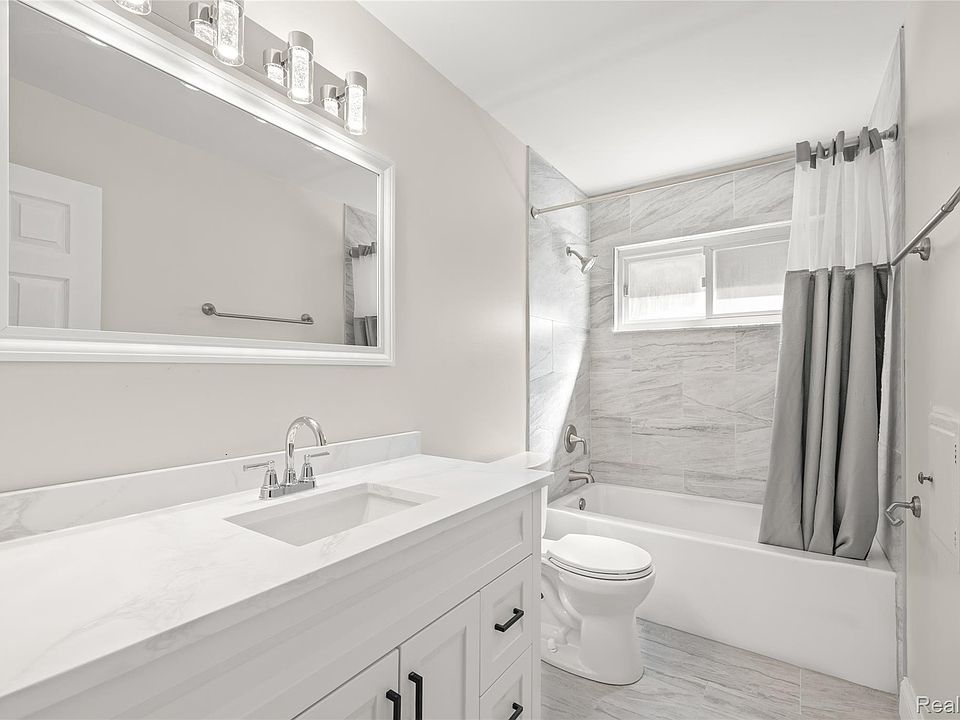 15032 Arcola St, photo 19
