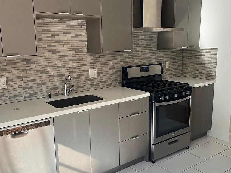 1640 Euclid Ave #3 — Photo 5