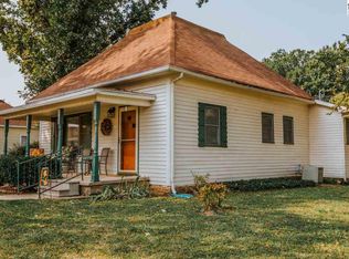 217 N Sedgwick St, Haven, KS 67543