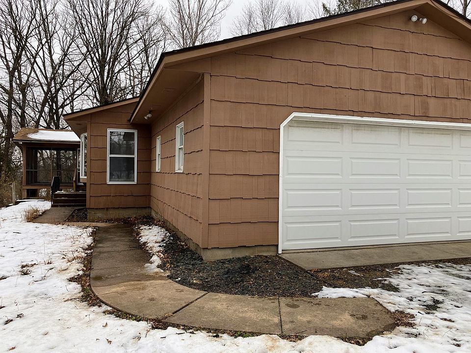 Outside view and garage