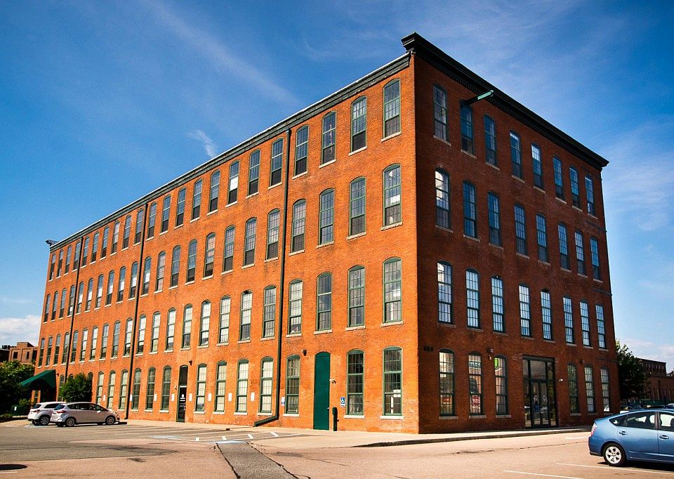 1st image of 589 Atwells Ave Ste 3B