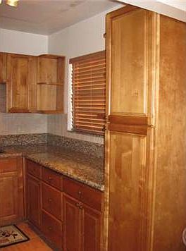 3rd image of 109 Waltham E #109
