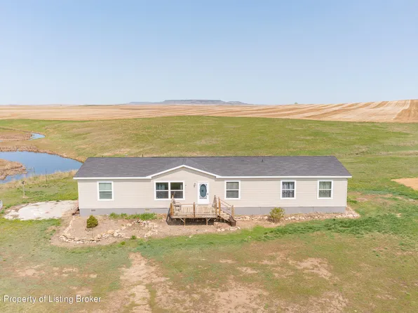 7189 119th Ave SW, New England, ND 58647