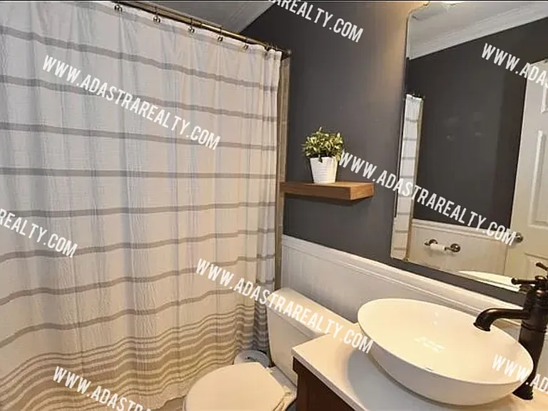 2227 W 78th St — Photo 18