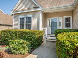 20 Spinnaker Dr #20, Niantic, CT 06357