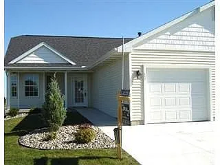 914 Joyce Ln photo 1
