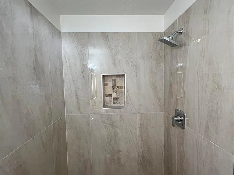 2502 Tropical Shores Dr SE — Photo 13