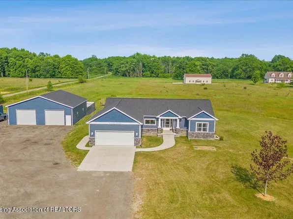11471 S Bauer Rd, Eagle, MI 48822