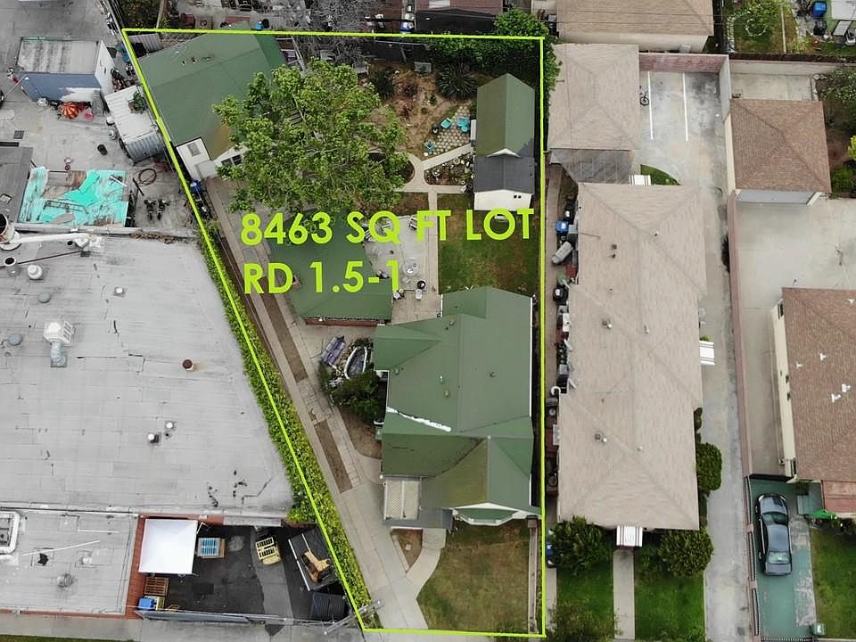 2nd image of 1716 Carmona Ave
