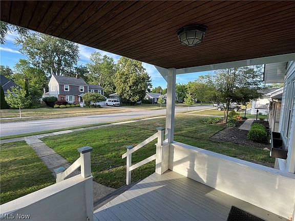 5th image of 21161 Eastwood Ave