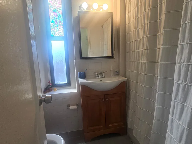 515 W 113th St #3W — Photo 5