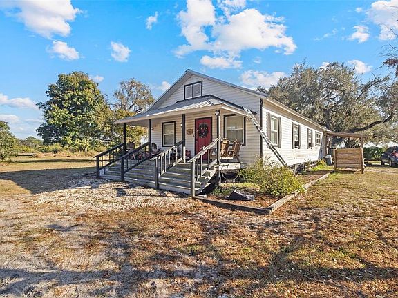 3rd image of 8423 NW Pine Level St