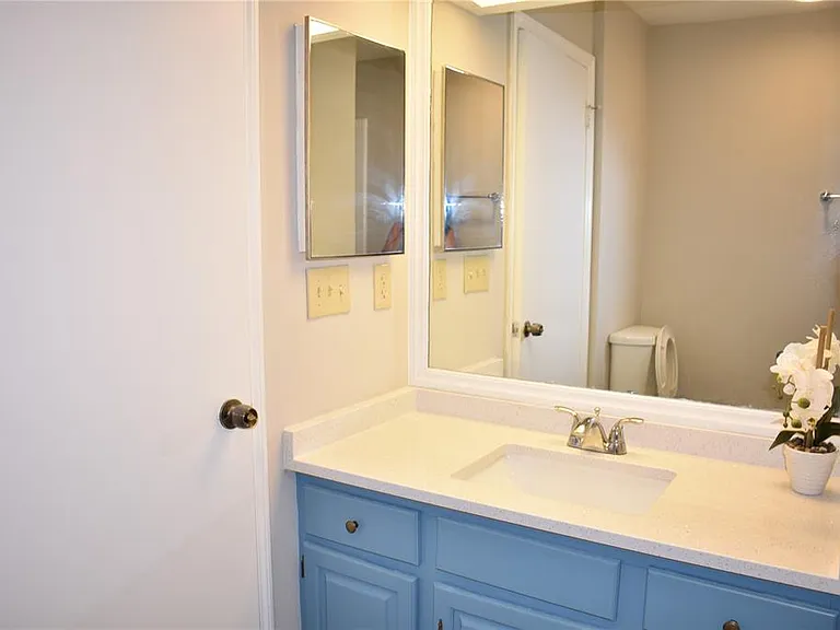 Aura Ct — Photo 23