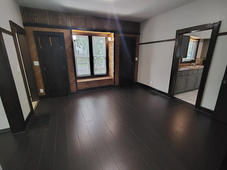 1102 Grant Ave #16 — Photo 2