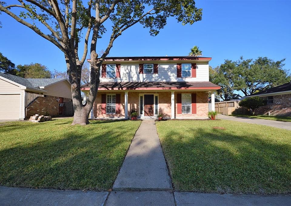 1st image of 15414 Linkshire Dr