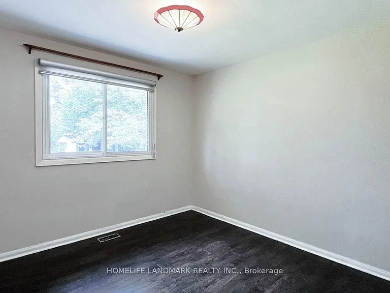 16 Lochinvar Cres #MAIN — Photo 22