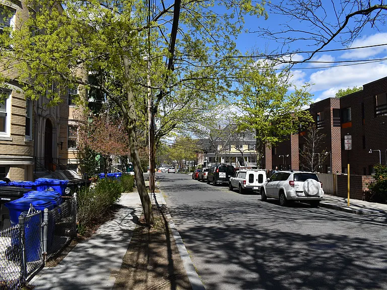 12 Fuller St #2 — Photo 34