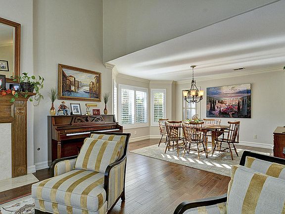 5th image of 5455 E Napoleon Ave