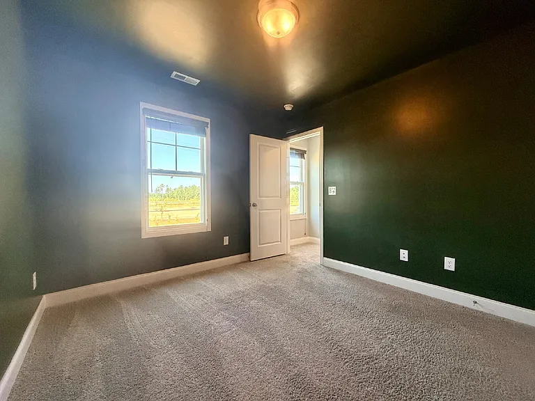 580 Hayes Rd — Photo 13