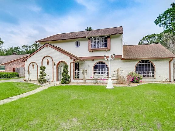 5th image of 5818 Lodge Creek Dr
