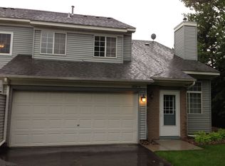 1810 Donegal Dr APT 4, Woodbury, MN 55125