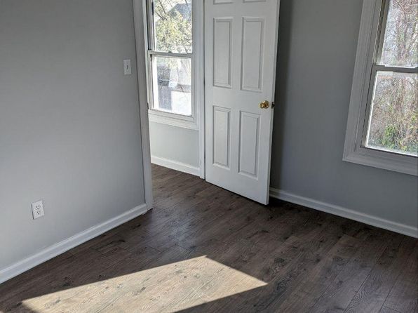 1172 Wyoming Ave REAR A