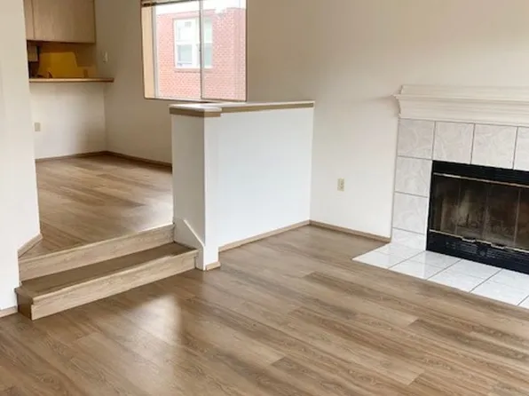 Lower Queen Anne Townhomes with a View!, 510 4th Ave W #302, Seattle, WA 98119