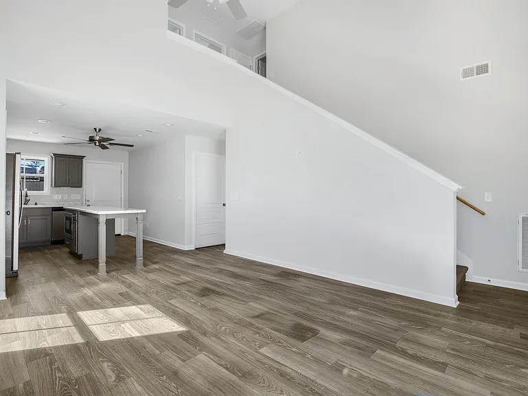 100 Billy Robb St #A — Photo 6