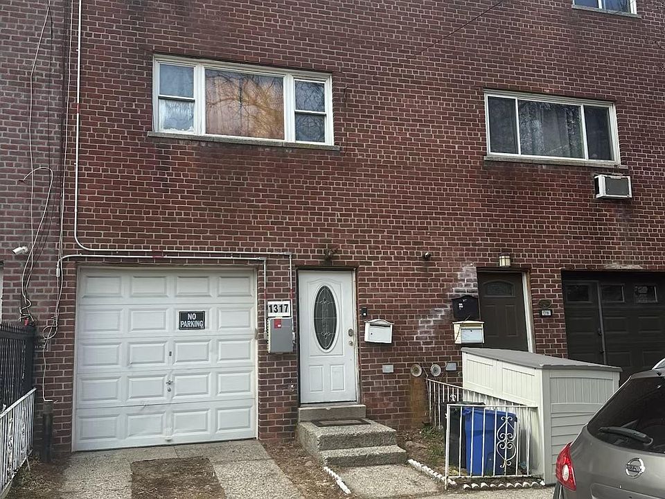 1st image of 1317 Stratford Avenue