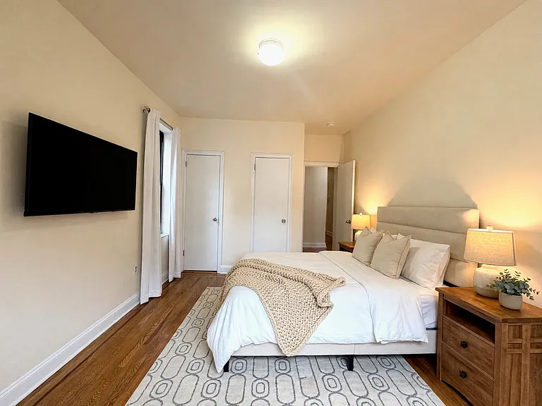 99 E 4th St #3E — Photo 10